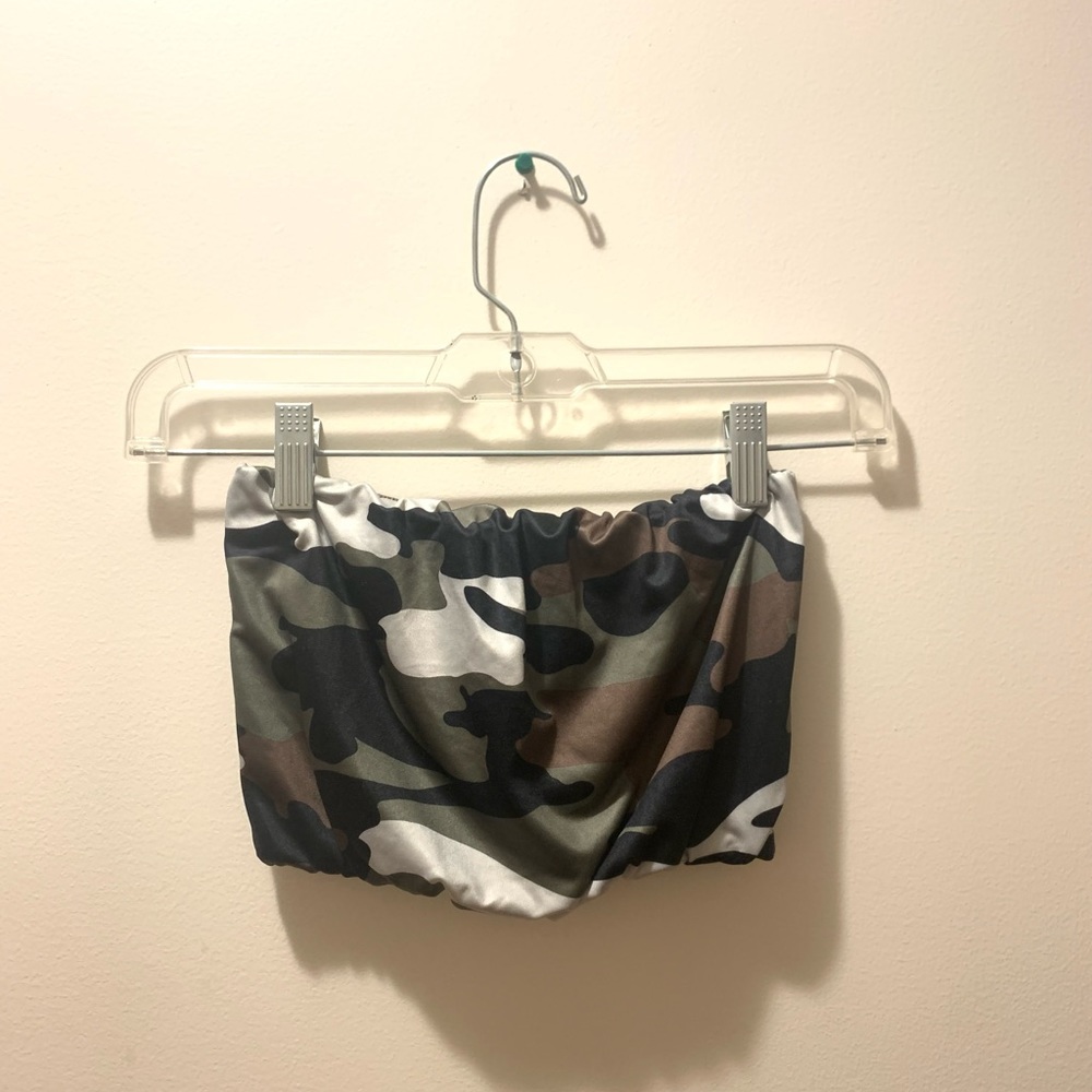 Romwe Camo Print Tube Top